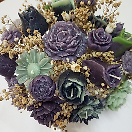 Mor -Yeşil Şakayık -Gül-Papatya Mum Çicek Buket