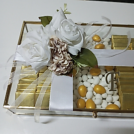 Gold Renkli Cam Kutulu İsteme Çikolatası