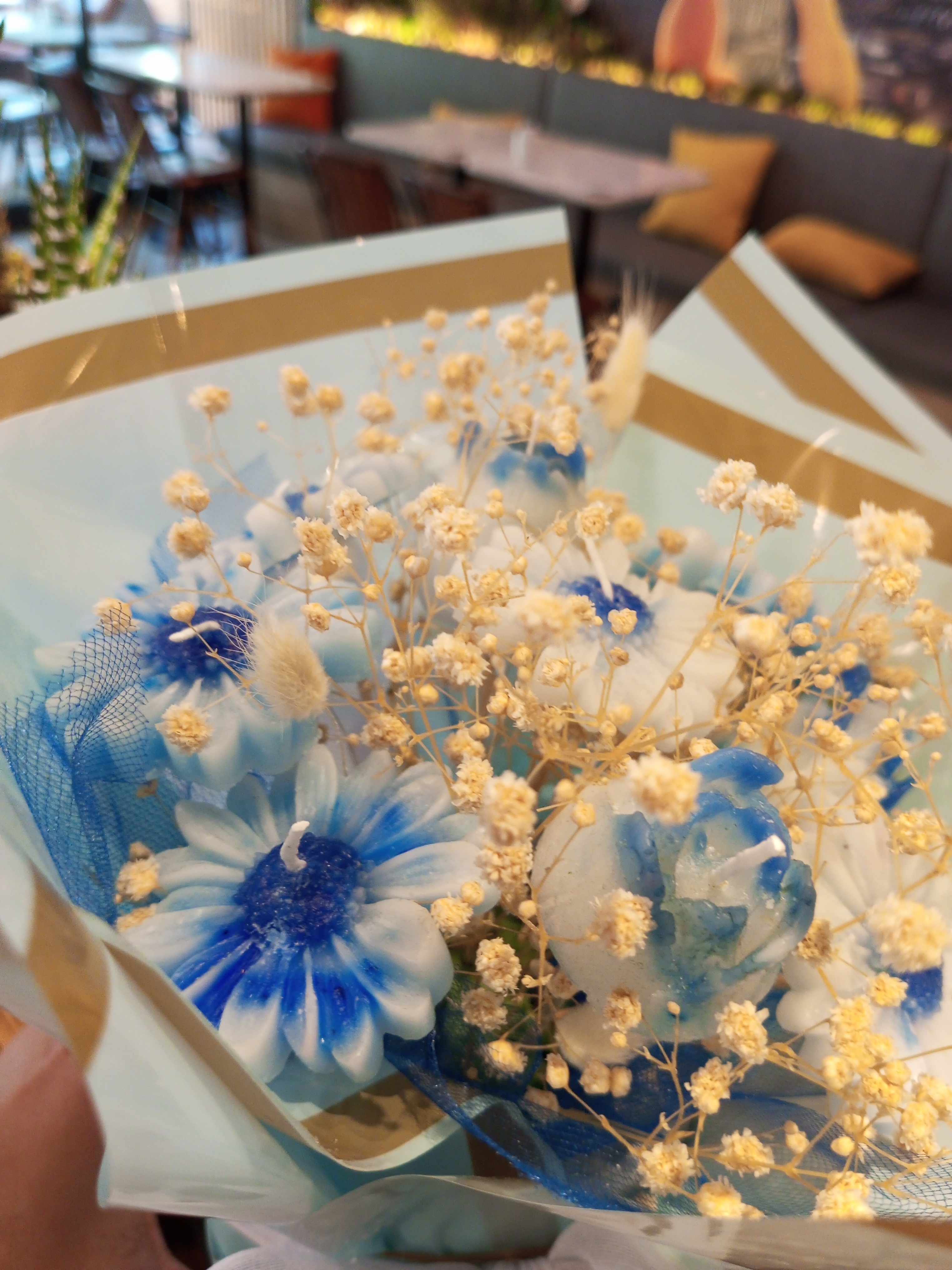 Mavi Papatya ve Lale Şakayık Mum Buketi