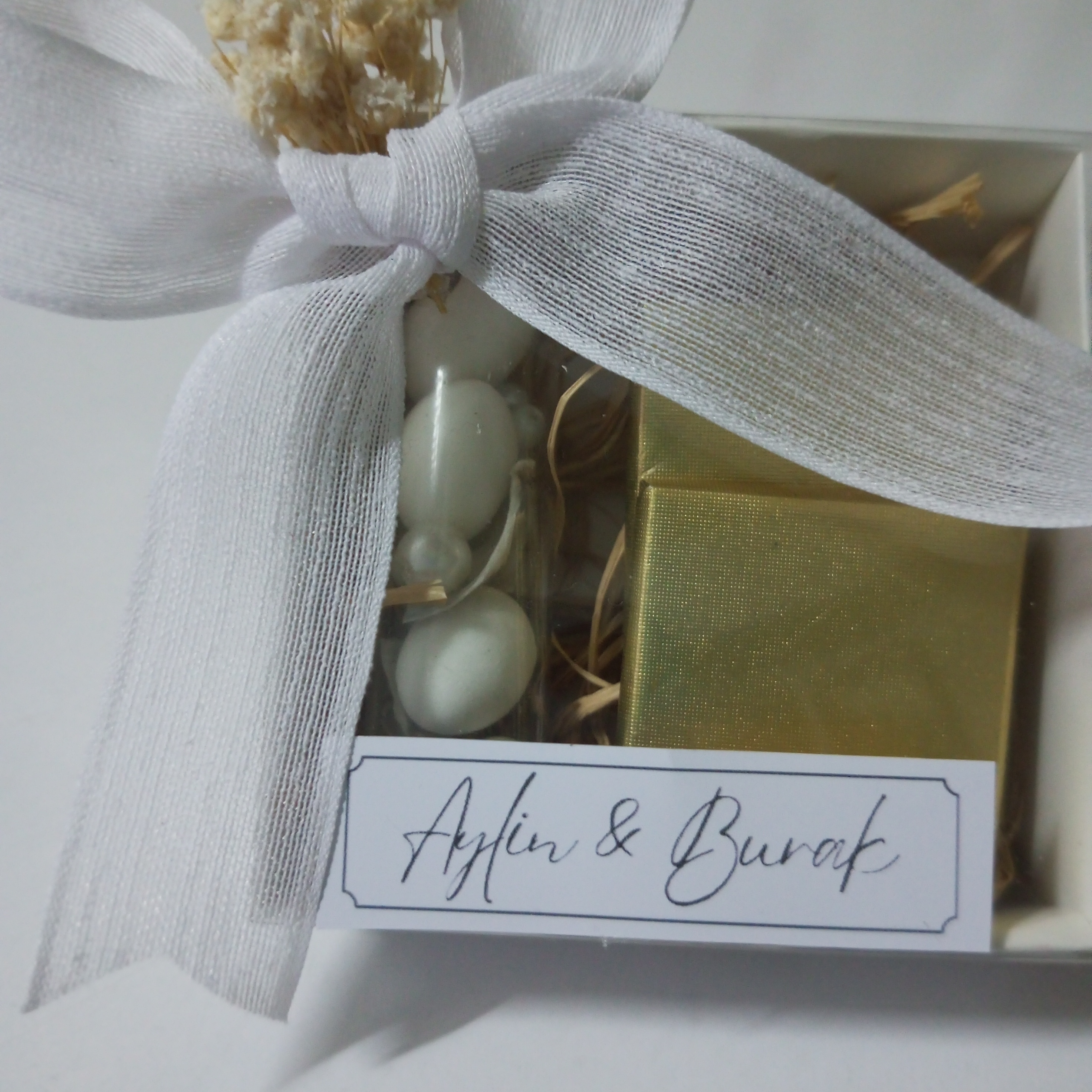 Beyaz Kraft Kutulu Badem Şekerli, Çikolatalı şık Düğün, Nikah, Kına, Nişan Hediyelik