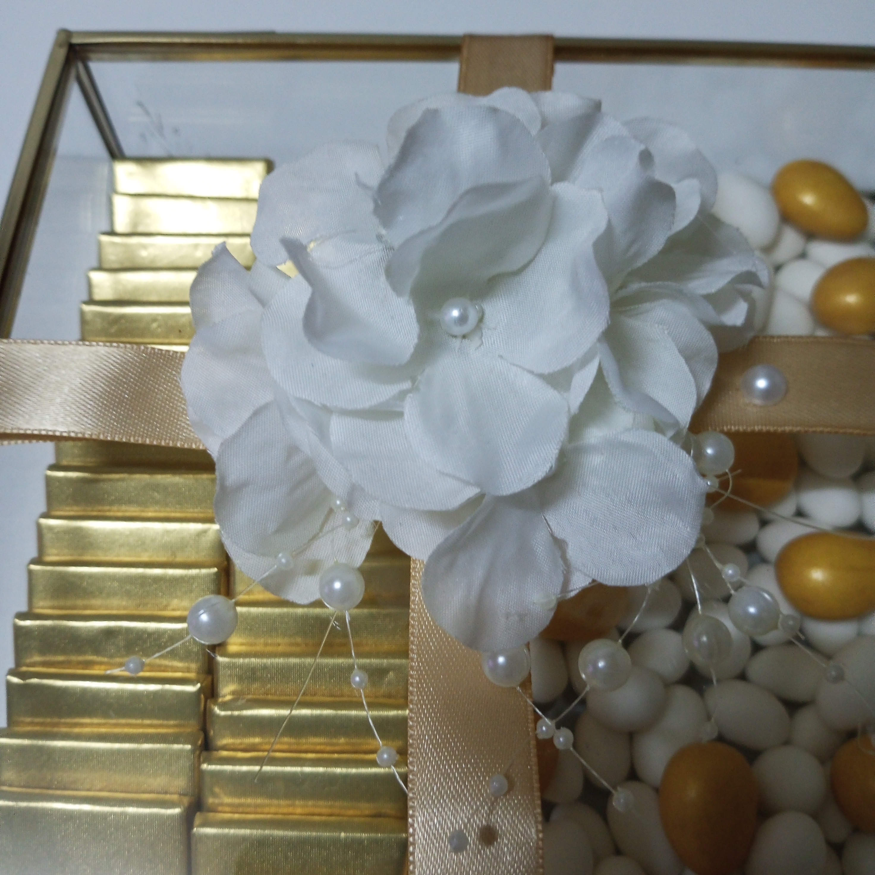 Gold Renkli Cam Kutulu Kız İsteme Çikolatası