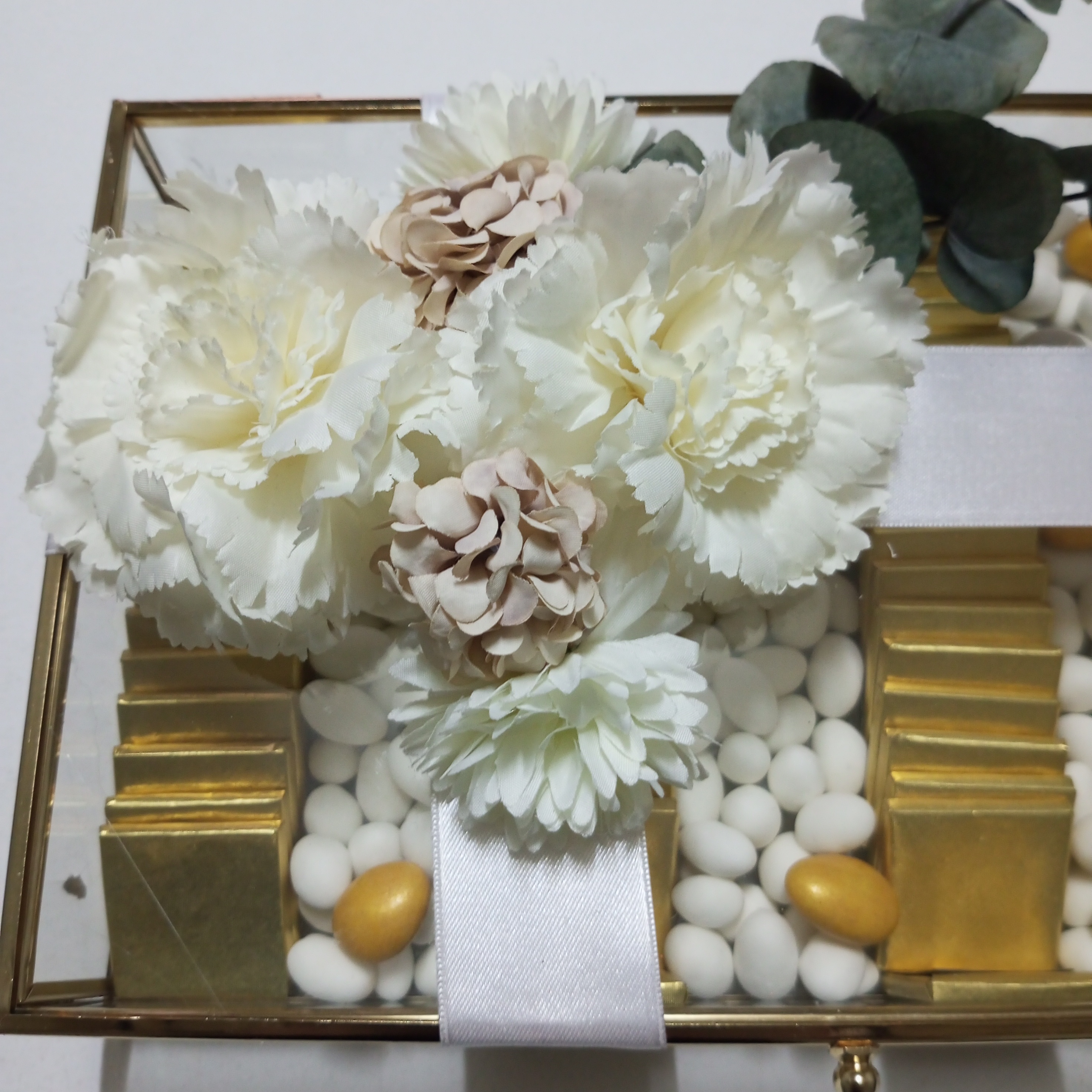 Gold Renkli Cam Kutulu Kız İsteme Çikolatası