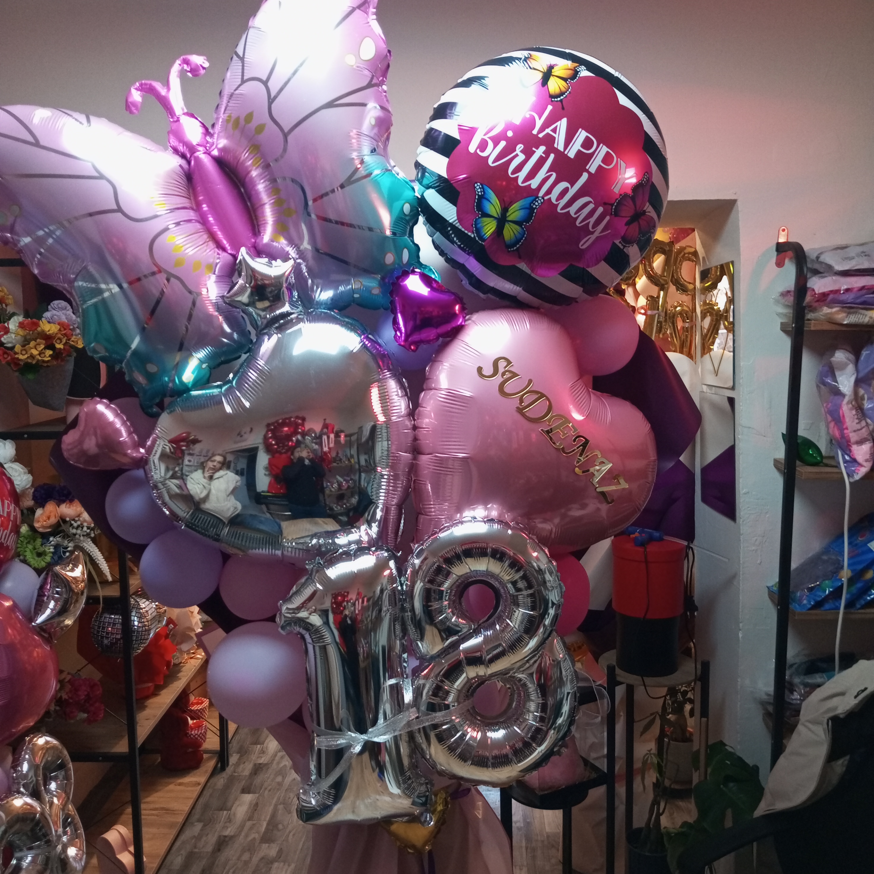 Doğum Günü Kelebek Dev Balon Buket